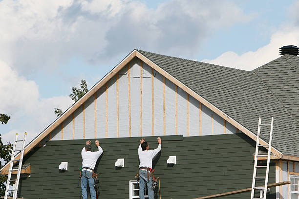Professional Siding Contractor technician working in Maiden, NC